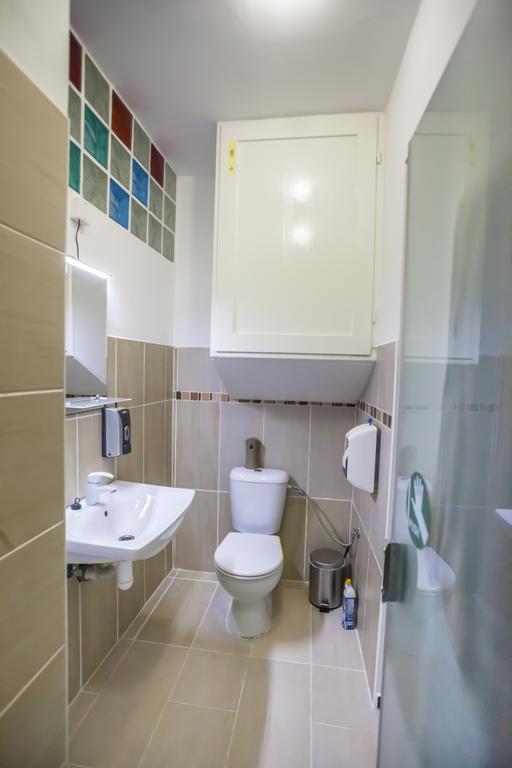 Luxury Air-Conditioned Rooms In Old Town Bratislava Exterior foto